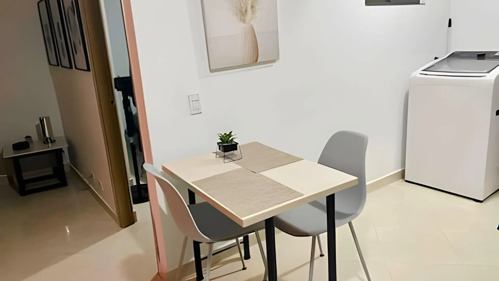 Apartment 9902Aparta Estudio Totalmente Dotado Wifi200 Megas Envigado